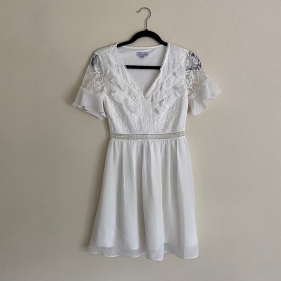 Two Sisters The Label Tilly White Mini Lace Dress US 2 XS - Picture 1 of 8